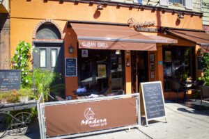 Cuban Restaurant in Long Island City next to office spaces for rent